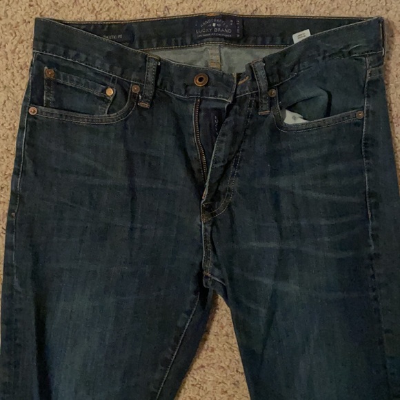 Lucky Brand Jeans. 410 Athletic Fit. 30 x 32 - Picture 2 of 6